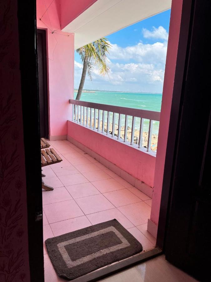 Phoenix Beach Resort Канякумари Екстериор снимка